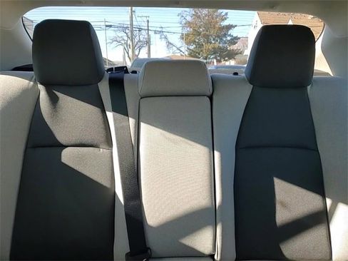 Used 2026 Toyota Corolla LE image 20