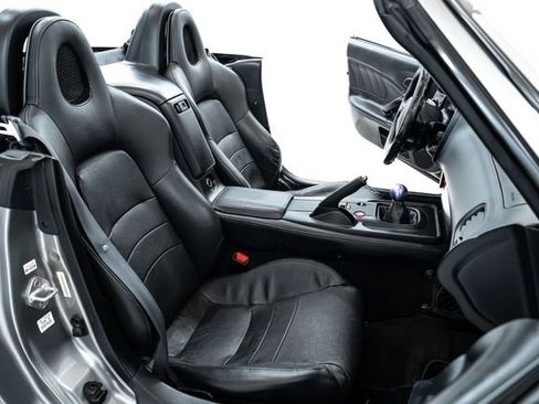 Used 2005 Honda S2000 image 22
