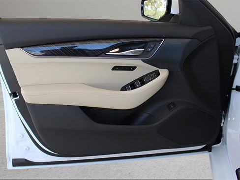 New 2025 Cadillac CT5 Premium Luxury image 10