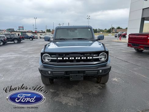 Used 2025 Ford Bronco Outer Banks AWD/4WD image 8