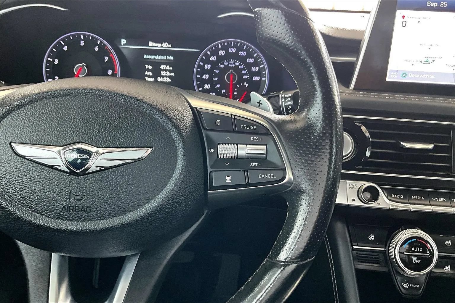 Used 2021 Genesis G70 2.0T w/ Prestige Package AWD/4WD image 11