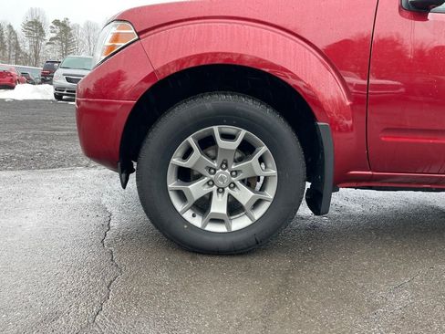 Used 2020 Nissan Frontier SV image 4