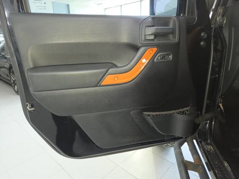 Used 2012 Jeep Wrangler Sahara w/ Dual Top Group AWD/4WD image 15