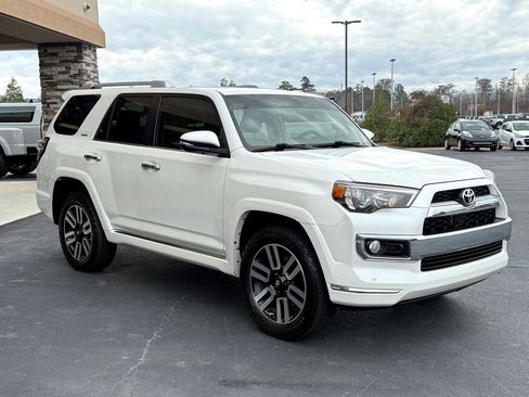 Used 2018 Toyota 4Runner Limited image 6