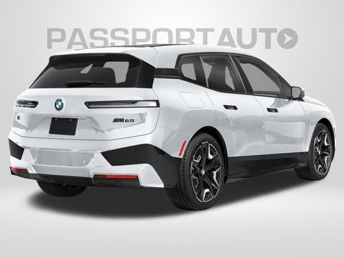 Used 2024 BMW iX xDrive50 AWD/4WD image 2