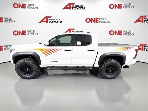 New 2025 Toyota Tacoma TRD Off-Road image 4