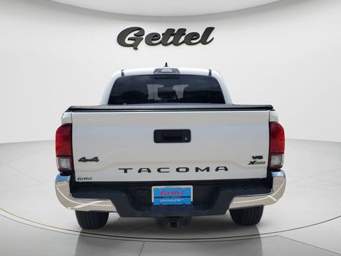Certified 2021 Toyota Tacoma SR5 AWD/4WD image 6