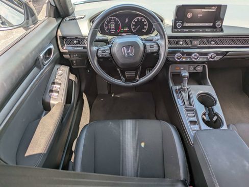 Used 2023 Honda Civic Sport image 4