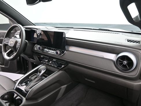 Used 2023 Chevrolet Colorado LT w/ LT Convenience Package III image 27