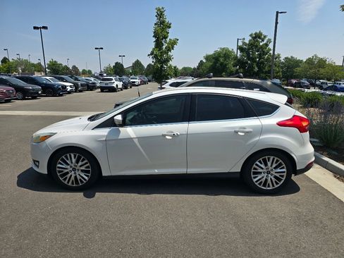 Used 2015 Ford Focus Titanium FWD image 13