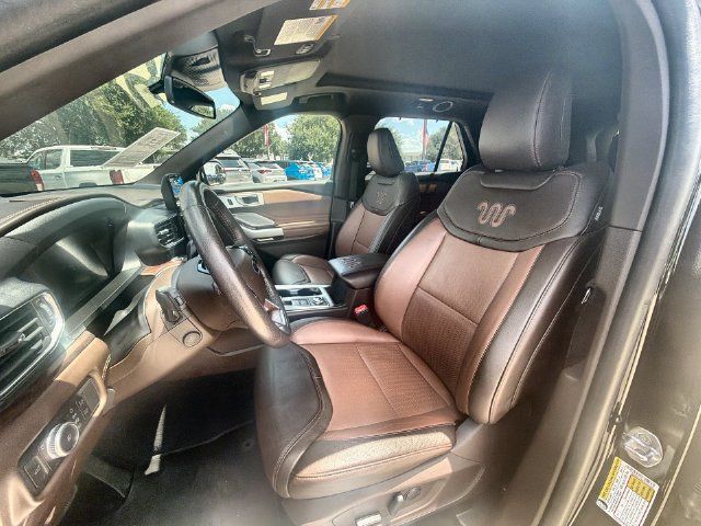 Used 2022 Ford Explorer King Ranch w/ Technology Package AWD/4WD image 18