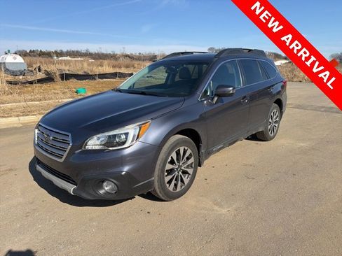 Used 2017 Subaru Outback 3.6R Limited image 7