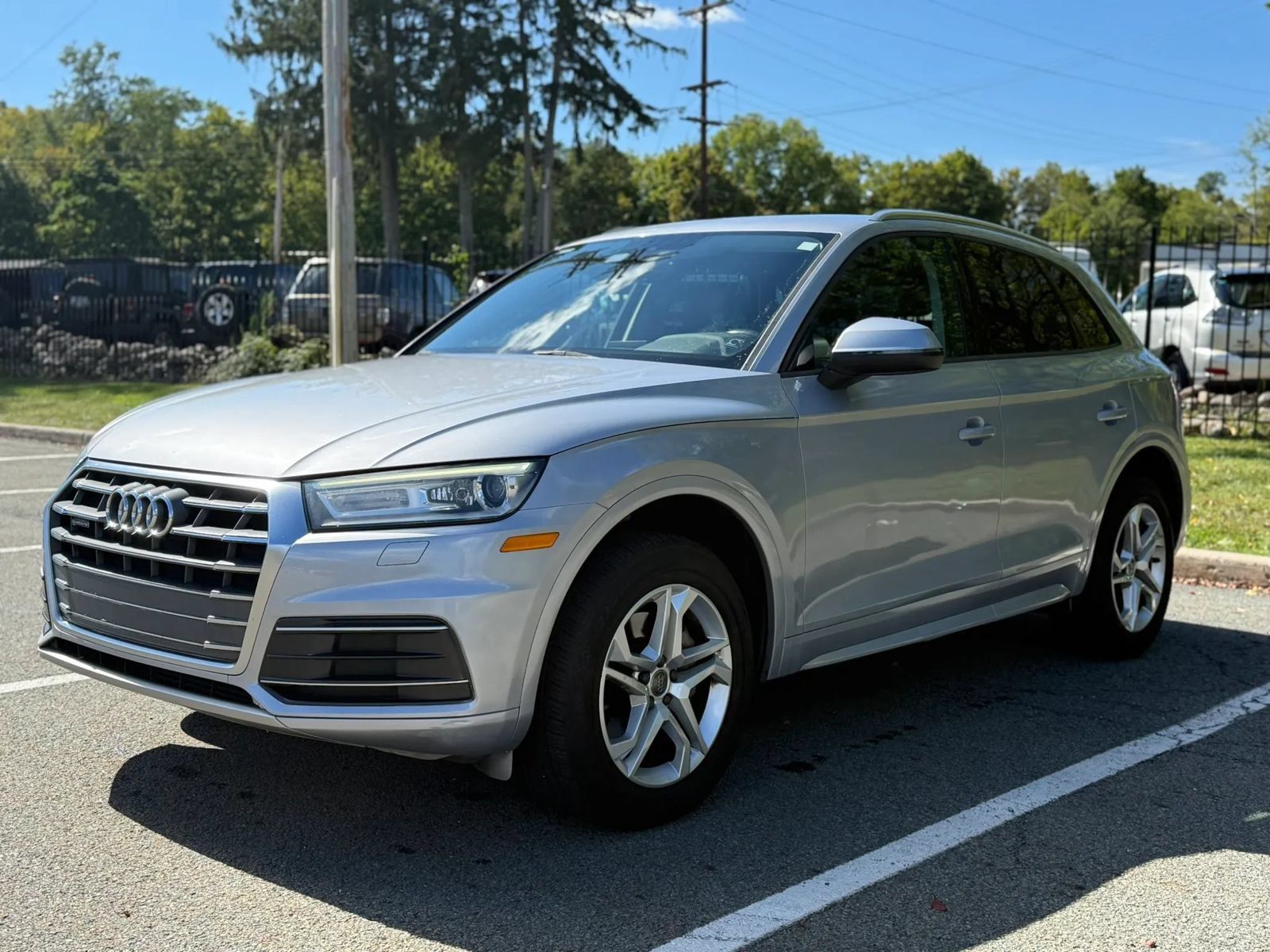 Used 2018 Audi Q5 2.0T Premium w/ Convenience Package AWD/4WD image 9