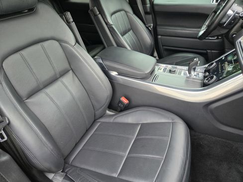 Used 2019 Land Rover Range Rover Sport Supercharged AWD/4WD image 10
