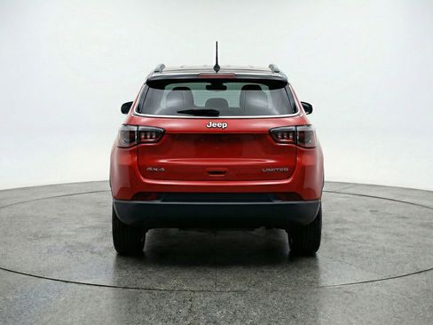 Used 2025 Jeep Compass Limited AWD/4WD image 7