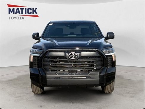 New 2026 Toyota Tundra SR image 2
