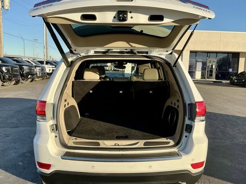 Used 2019 Jeep Grand Cherokee Limited w/ Luxury Group II image 17