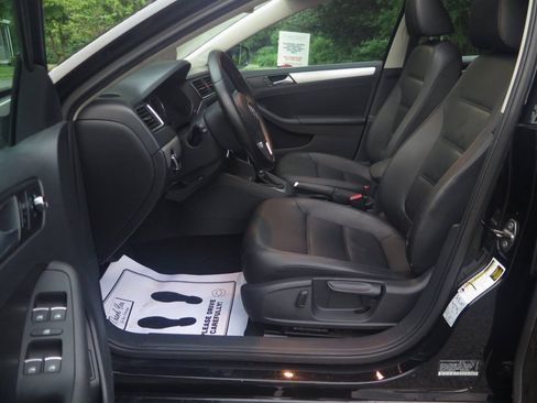Used 2014 Volkswagen Jetta SE FWD image 13