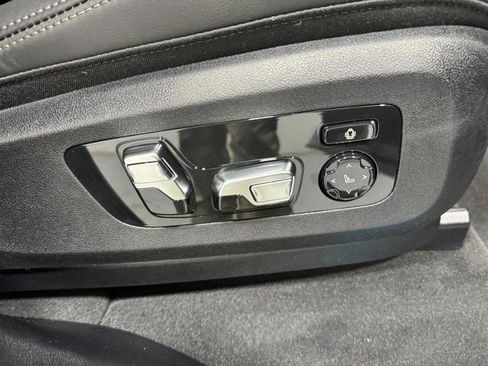 New 2026 BMW X5 xDrive50e image 21