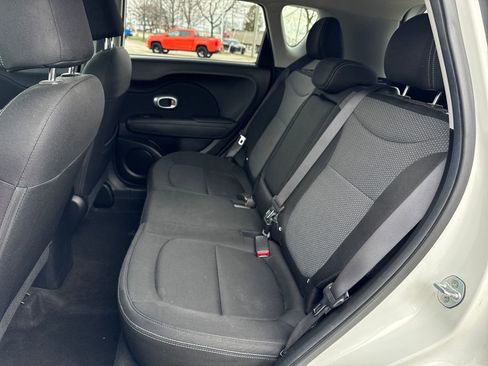Used 2018 Kia Soul + image 27