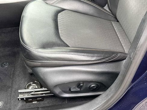 Certified 2019 Jeep Compass Latitude image 17