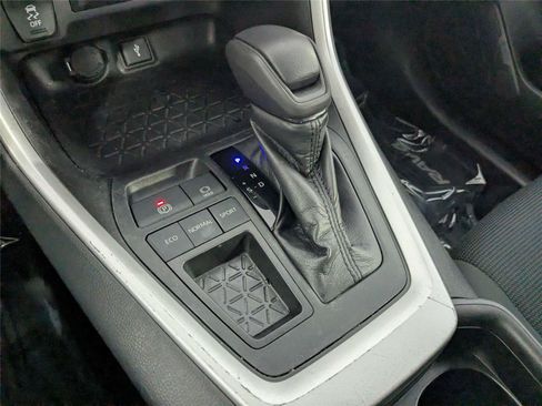 Used 2020 Toyota RAV4 LE w/ All Weather Liner Package FWD image 25