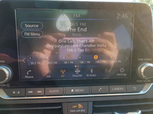 Used 2024 Nissan Altima 2.5 SV image 25