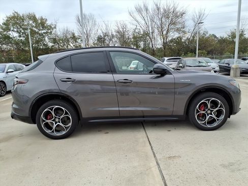 New 2025 Alfa Romeo Stelvio Sprint w/ Veloce Package image 5