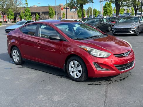 Used 2016 Hyundai Elantra SE image 5