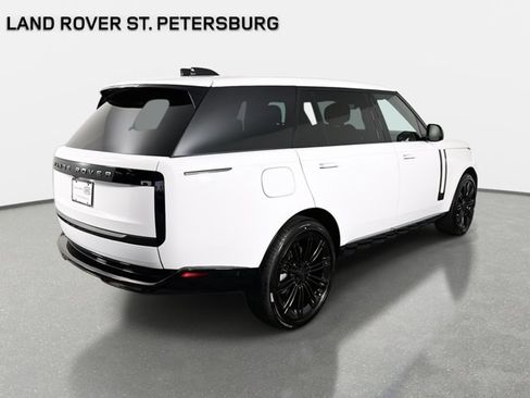 New 2026 Land Rover Range Rover Long Wheelbase SE image 5