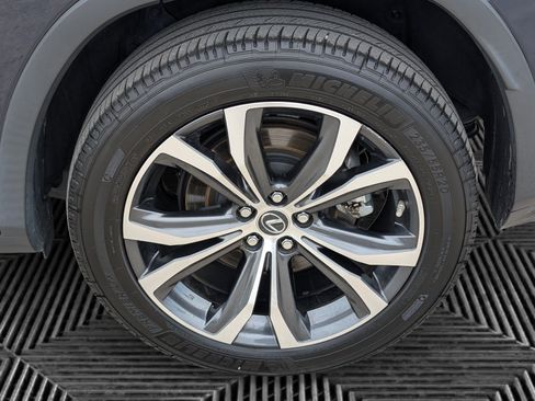 Used 2022 Lexus RX 350L FWD w/ Premium Package image 29