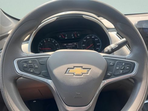 Used 2022 Chevrolet Malibu LT FWD image 22