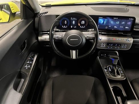 Used 2024 Hyundai Kona SEL image 18