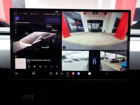 Used 2024 Tesla Cybertruck AWD Crew Cab image 21
