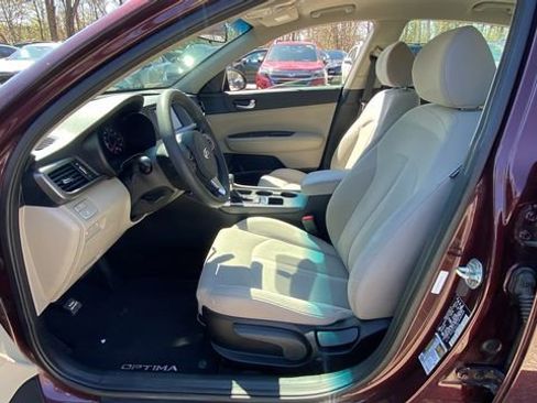 Used 2018 Kia Optima LX w/ 17" Alloy Wheels Package FWD image 30