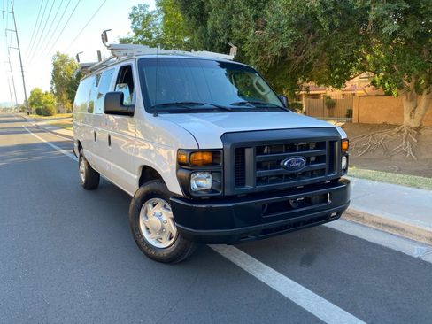Used 2013 Ford E-250 and Econoline 250 w/ PWR Group image 4