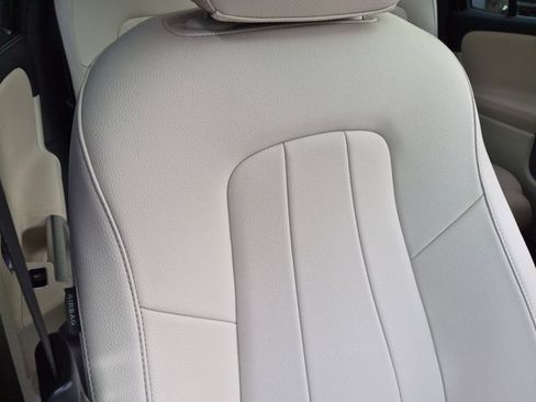 Certified 2023 Mercedes-Benz EQB 300 4MATIC w/ Pinnacle Package image 19