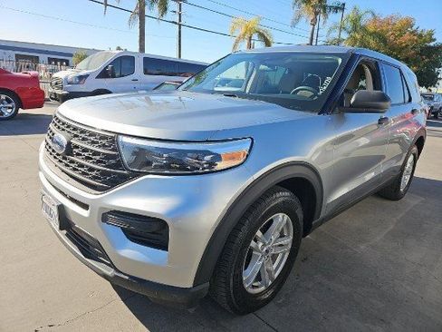 Used 2022 Ford Explorer 4WD w/ Class IV Trailer Tow Package image 1