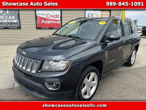 Used 2014 Jeep Compass Latitude FWD image 1
