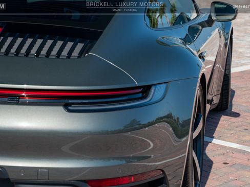 Used 2022 Porsche 911 Carrera RWD image 45