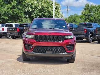 Certified 2025 Jeep Grand Cherokee Altitude RWD video 2