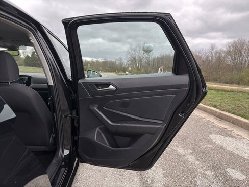 Used 2022 Volkswagen Jetta S image 25