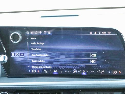 Used 2024 Chevrolet Traverse LS FWD image 17
