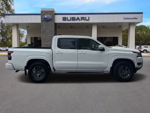 Used 2025 Nissan Frontier SV RWD image 7