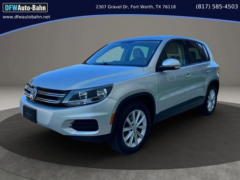 Used 2014 Volkswagen Tiguan SE FWD image 1