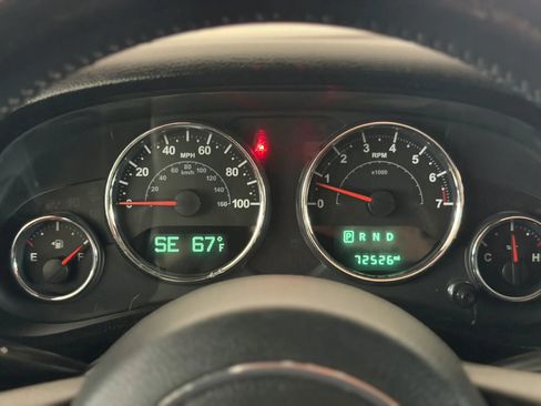 Used 2014 Jeep Wrangler Unlimited Sahara w/ Katzin Premium Leather Group AWD/4WD image 35