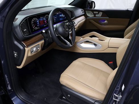 Certified 2025 Mercedes-Benz GLE 350 4MATIC image 11