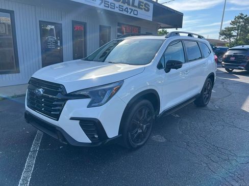 Used 2023 Subaru Ascent Onyx Edition Limited AWD/4WD image 2