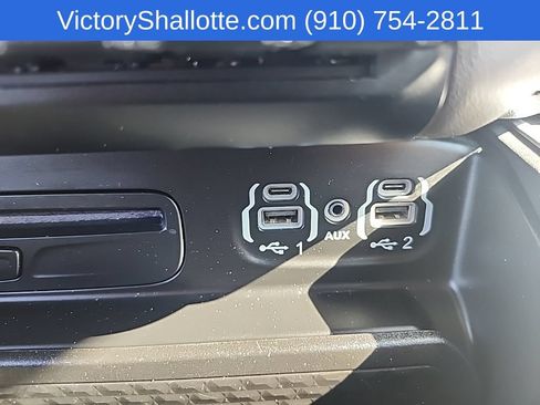 Used 2019 RAM 1500 Big Horn AWD/4WD image 11