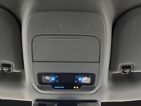 Used 2024 Ford F250 XLT image 25